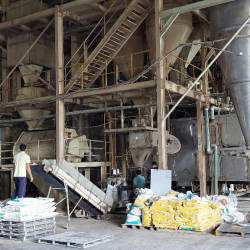 Nhà máy thức ăn